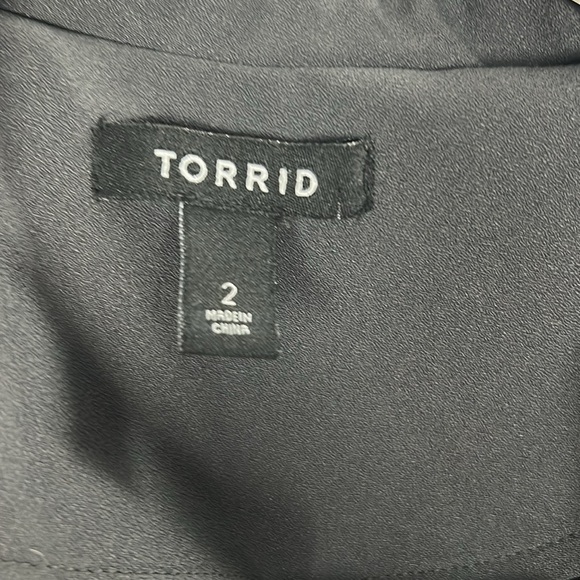 Torrid Charcoal Grey Boyfriend Crepe Blazer Jacket -Size 2 - Picture 3 of 11